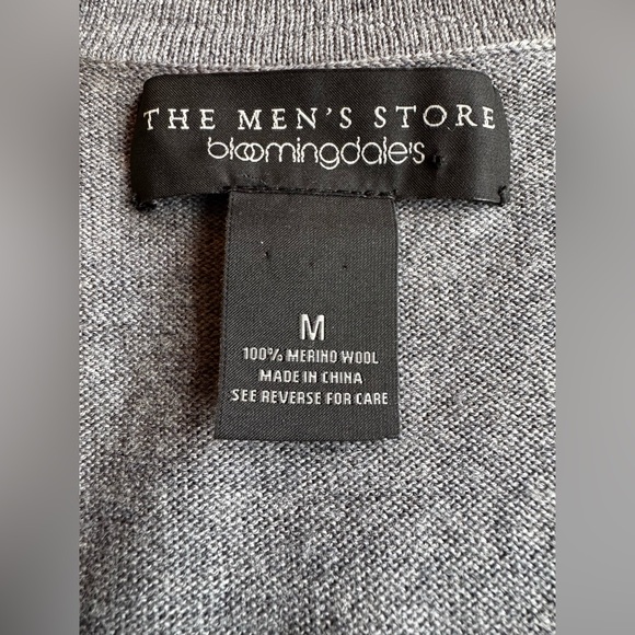 Merino wool vest from Bloomingdale’s. Side M - Picture 4 of 8
